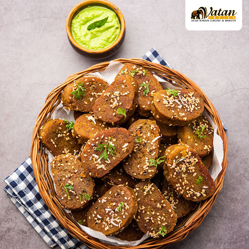 how-to-make-doodhi-muthia-gujarati-recipe
