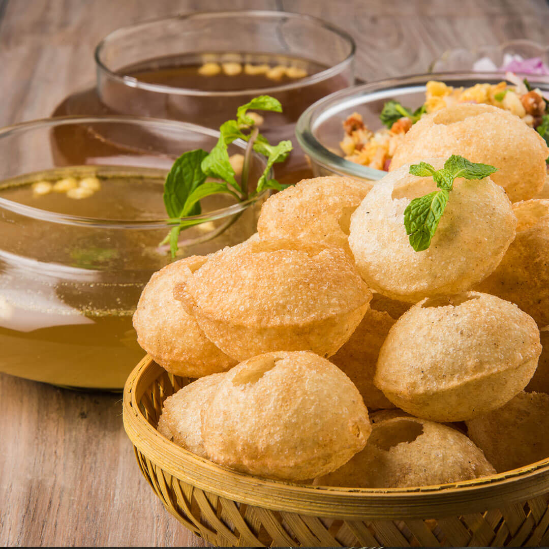 know-all-about-pani-puri-indias-favourite-street-food-best-variations-to-try