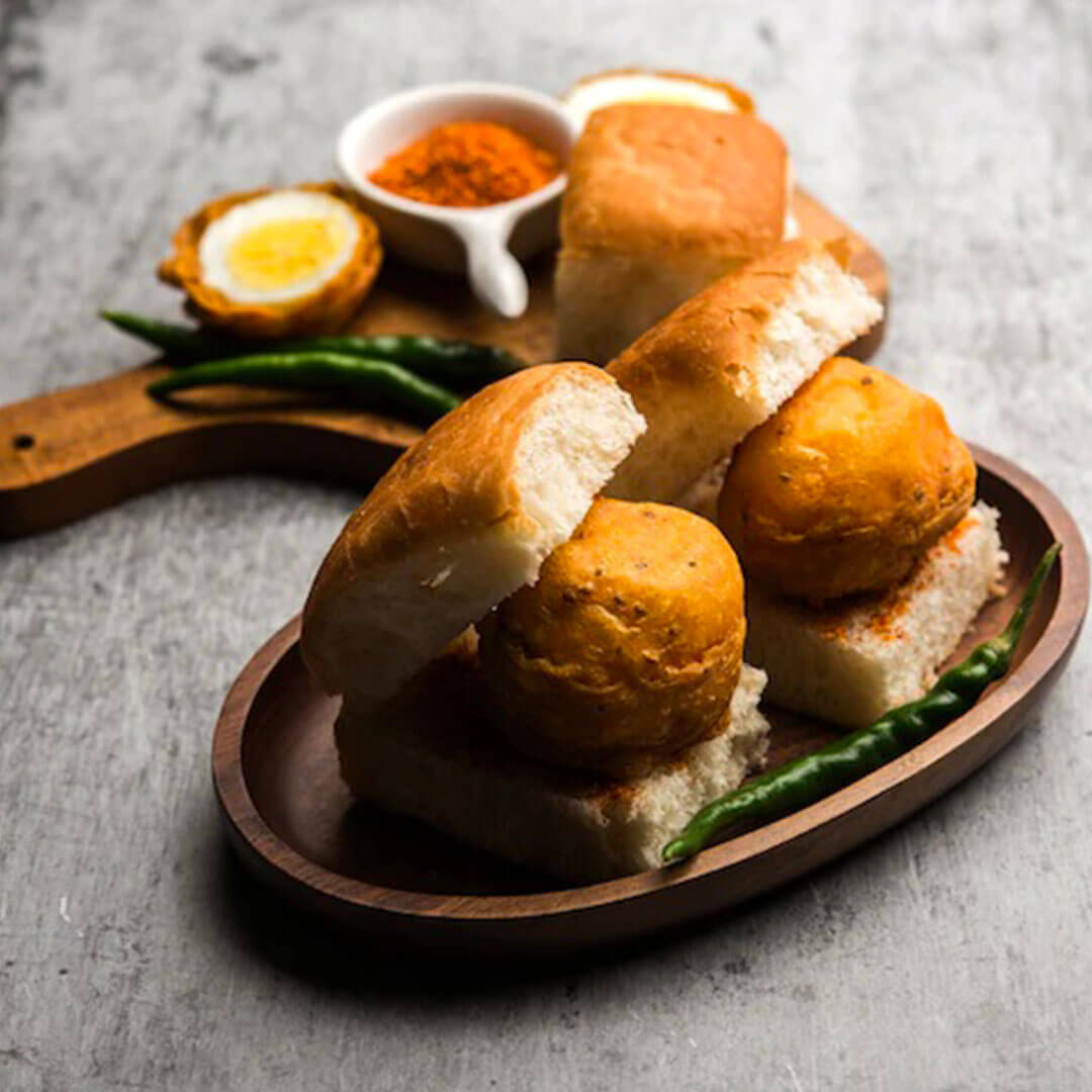 vada-pav-a-culinary-delight