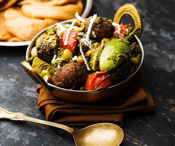 Undhiyu-A-Traditional-Gujarati-Winter-Dish-7