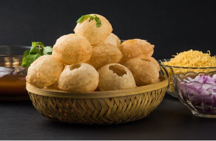 live-pani-puri-7-flavors-at-vatan-indian-cuisine