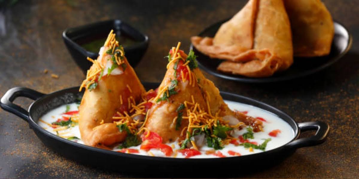 Try Samosa Pav and Samosa Chaat at Vatan 3
